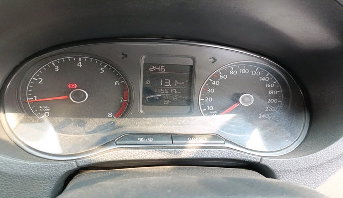 2016 Volkswagen Polo HIGHLINE1.2L, Petrol, Manual, 1,15,519 km, interior