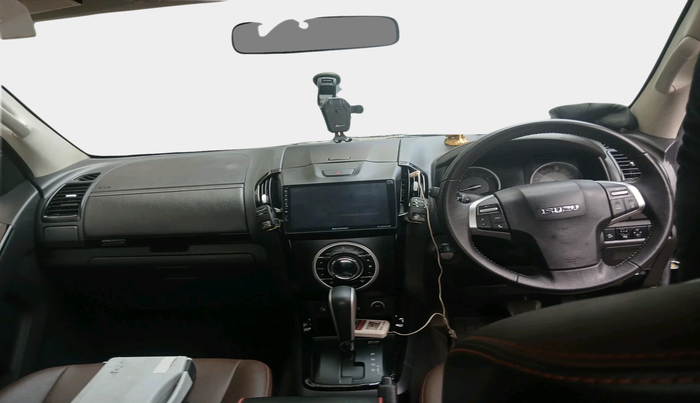 2023 ISUZU D-Max V Cross Z PRESTIGE 4X4AT, Diesel, Automatic, 29,652 km, interior