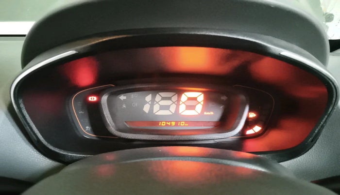 2016 Renault Kwid RXT 0.8, Petrol, Manual, 1,04,910 km, interior