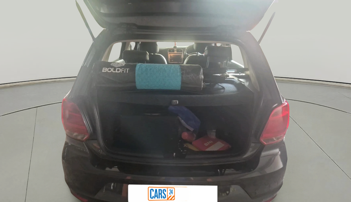 2017 Volkswagen Polo HIGHLINE1.2L, Petrol, Manual, 77,320 km, exterior