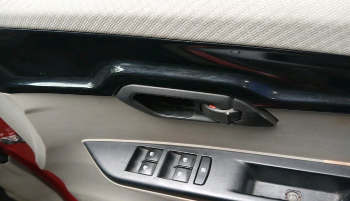 2016 Mahindra Kuv100 K4 6 STR, Petrol, Manual, 45,081 km, interior