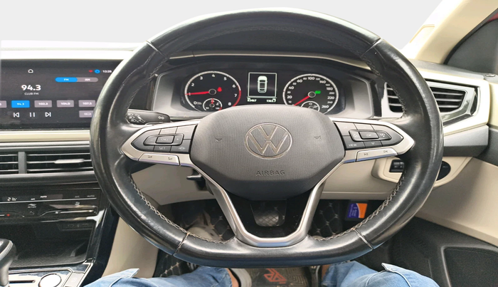 2022 Volkswagen VIRTUS HIGHLINE TSI 1.0 AT, Petrol, Automatic, 83,467 km, interior