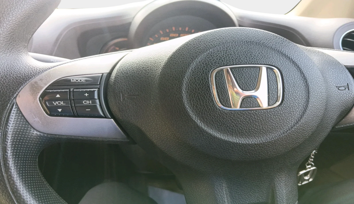 2013 Honda Amaze 1.5L I-DTEC S, Diesel, Manual, 1,07,050 km, interior