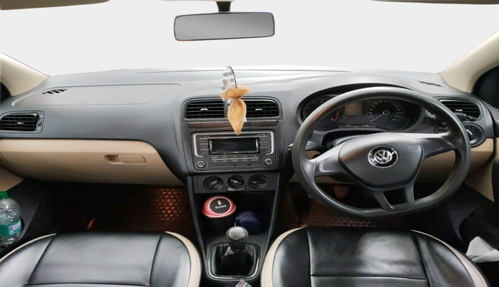 2016 Volkswagen Ameo COMFORTLINE 1.2L, Petrol, Manual, 89,467 km, interior