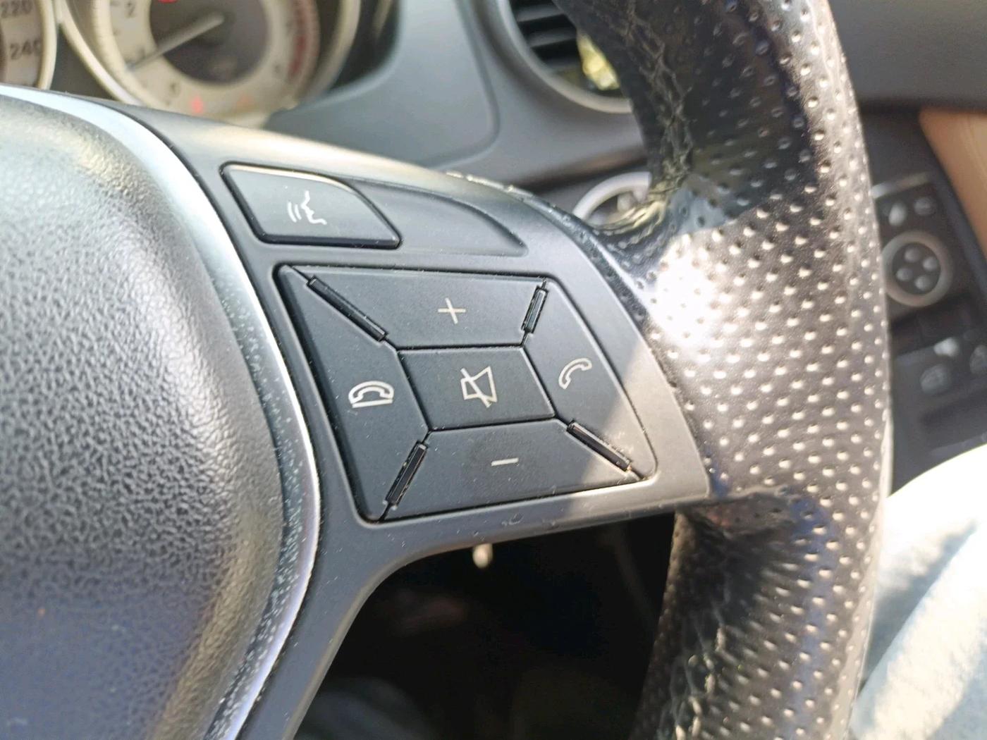 2012 Mercedes Benz C Class C 200 CGI ELEGANCE, Petrol, Automatic, 51,032 km, interior
