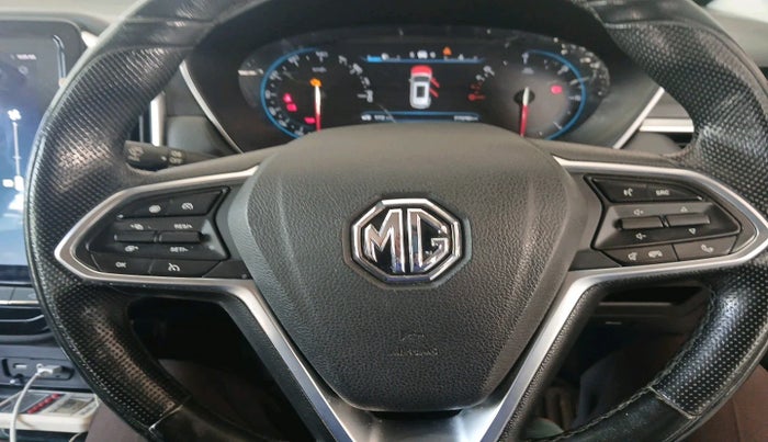 2019 MG HECTOR SHARP HYBRID 1.5 PETROL, Petrol, Manual, 77,216 km, interior