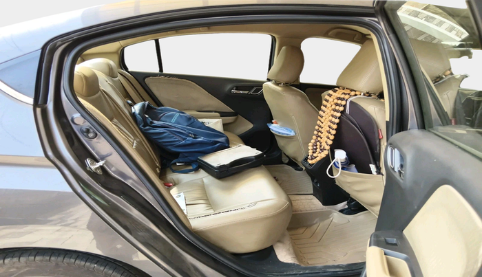 2017 Honda City 1.5L I-VTEC V MT, Petrol, Manual, 98,111 km, interior