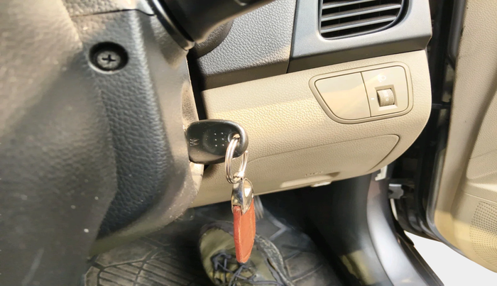 2014 Hyundai Eon ERA +, Petrol, Manual, 73,729 km, interior