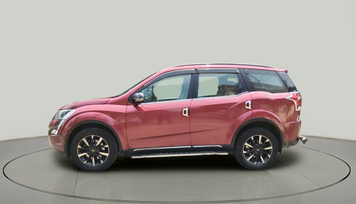 2019 Mahindra XUV500 W11 AT, Diesel, Automatic, 1,74,015 km, exterior