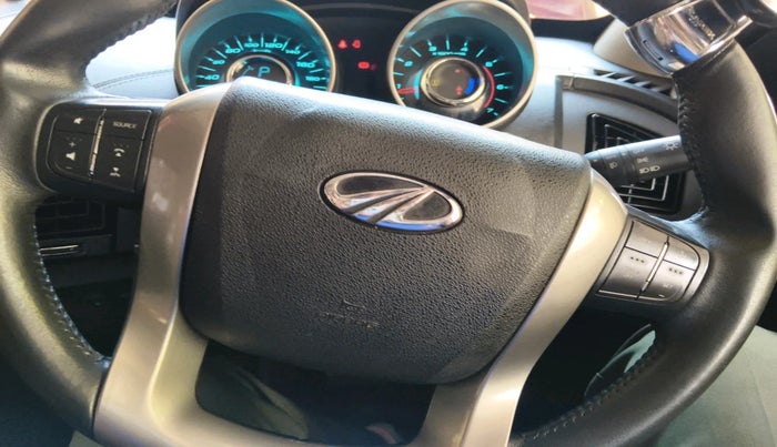 2019 Mahindra XUV500 W11 AT, Diesel, Automatic, 1,74,015 km, interior