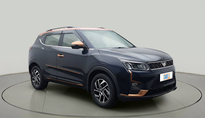 2024 Mahindra XUV400 EL Pro 34.5 KWH Dual Tone, Electric, Automatic, 16,006 km, exterior