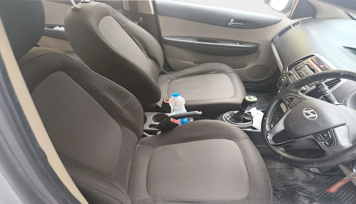 2012 Hyundai i20 SPORTZ 1.4 CRDI, Diesel, Manual, 1,28,586 km, interior