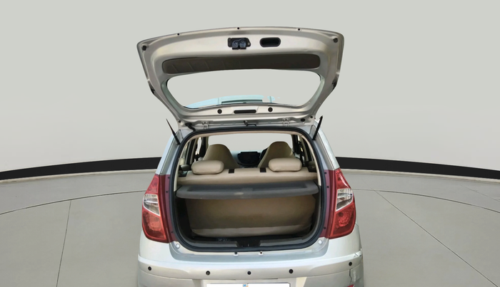 2011 Hyundai i10 SPORTZ 1.2 AT, Petrol, Automatic, 27,306 km, exterior