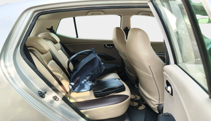 2011 Hyundai i10 SPORTZ 1.2 AT, Petrol, Automatic, 27,306 km, interior