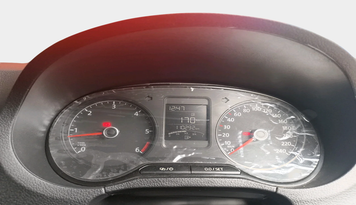 2016 Volkswagen Polo COMFORTLINE 1.5L, Diesel, Manual, 1,10,292 km, interior