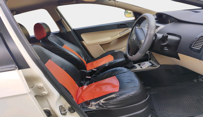 2011 Tata Indica Vista LX QUADRAJET, Diesel, Manual, 1,18,634 km, interior