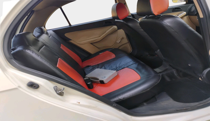 2011 Tata Indica Vista LX QUADRAJET, Diesel, Manual, 1,18,634 km, interior