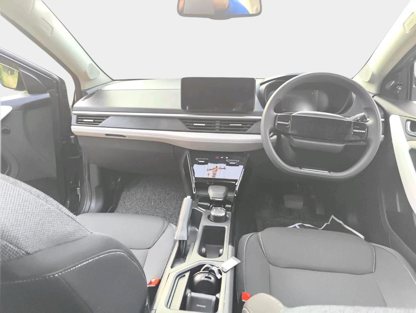 2024 Tata NEXON CREATIVE PLUS S 1.2 REVOTRON 7 DCA, Petrol, Automatic, 8,468 km, interior