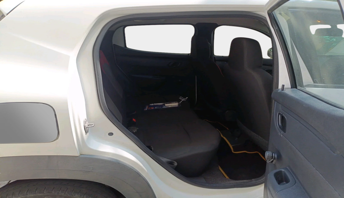 2016 Renault Kwid RXT 0.8, Petrol, Manual, 39,248 km, interior