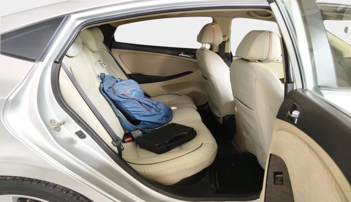 2012 Hyundai Verna FLUIDIC 1.6 CRDI SX, Diesel, Manual, 85,768 km, interior