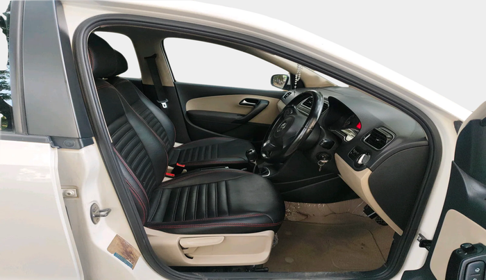 2013 Volkswagen Polo HIGHLINE1.2L, Petrol, Manual, 70,072 km, interior