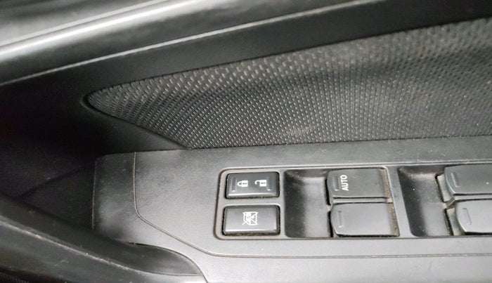 2019 Maruti Vitara Brezza VDI, Diesel, Manual, 1,36,703 km, interior