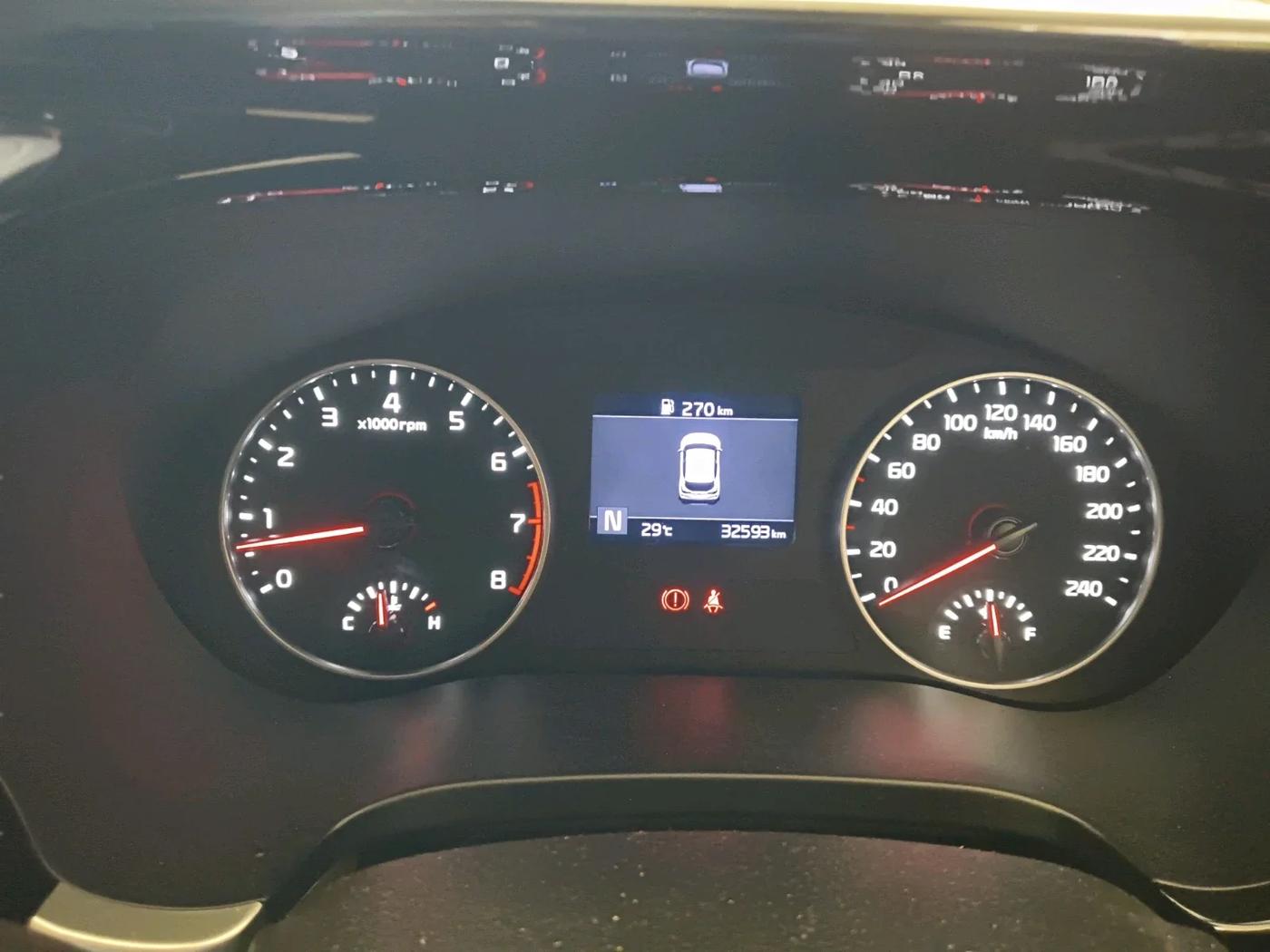 2022 KIA SELTOS HTK PLUS 1.5 IMT, Petrol, Manual, 32,593 km, interior