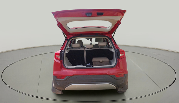 2020 Mahindra XUV300 W8 1.5 DIESEL AMT, Diesel, Automatic, 1,80,424 km, exterior