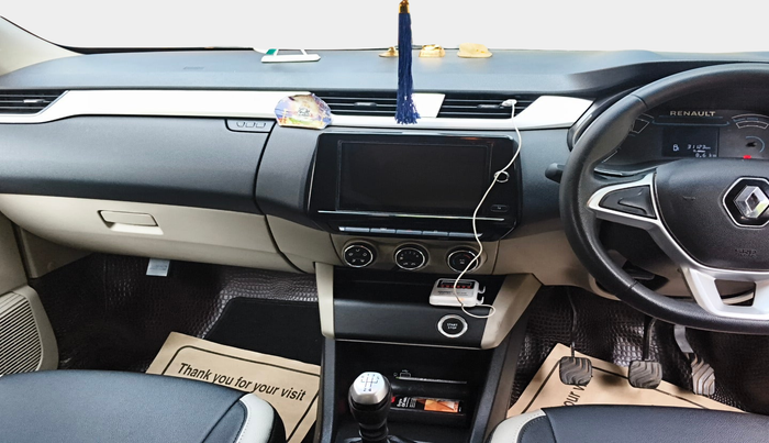 2019 Renault TRIBER RXZ, Petrol, Manual, 31,126 km, interior