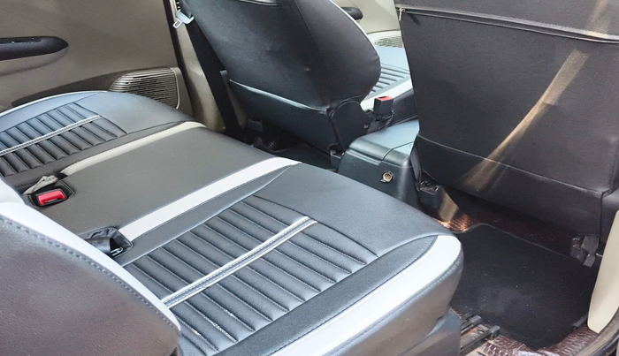 2019 Renault TRIBER RXZ, Petrol, Manual, 31,126 km, interior