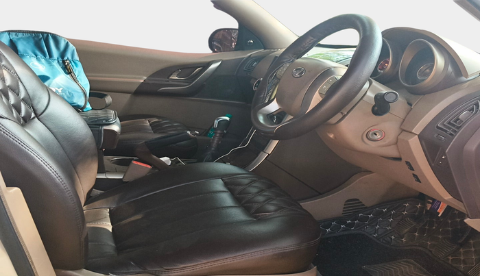 2012 Mahindra XUV500 W8, Diesel, Manual, 1,42,037 km, interior