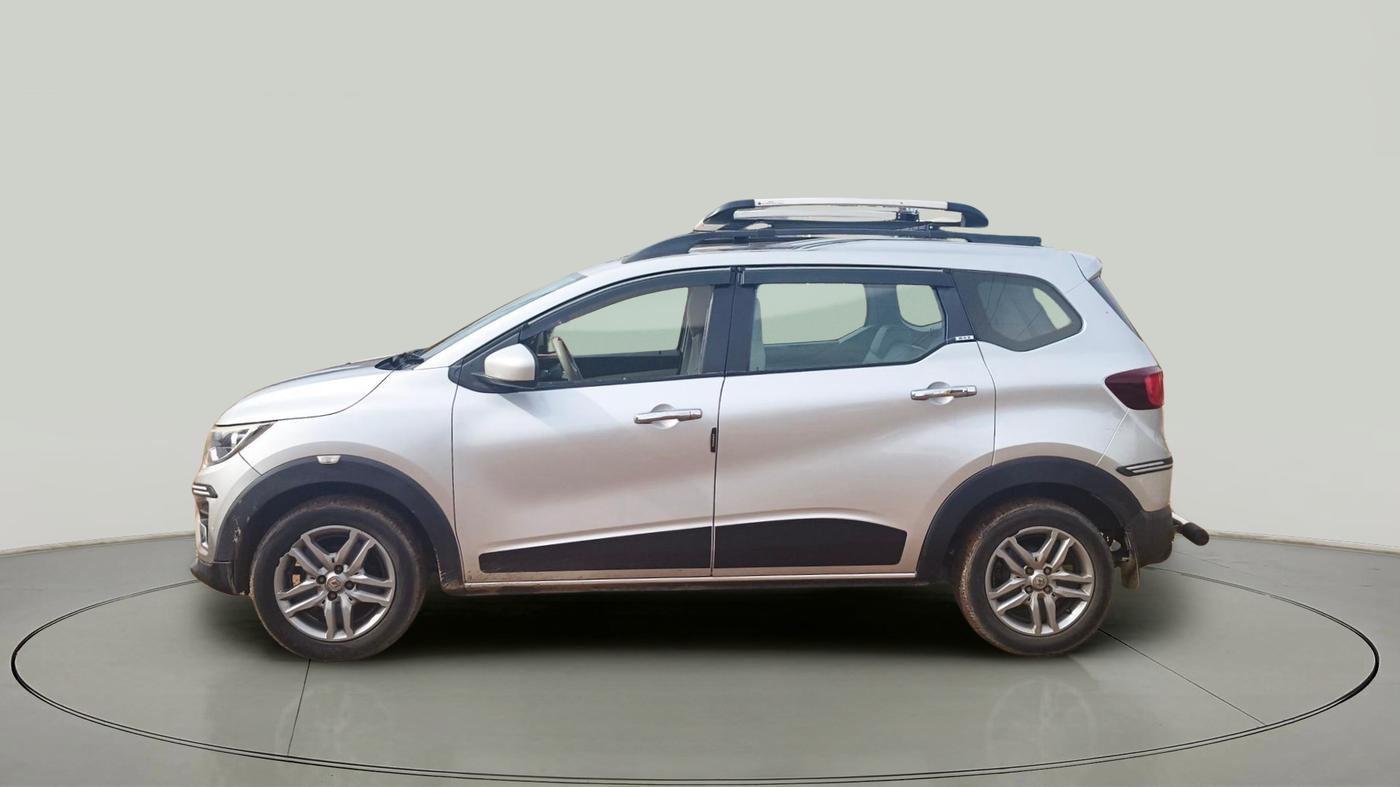 2020 Renault TRIBER RXZ AMT, Petrol, Automatic, 28,909 km, exterior