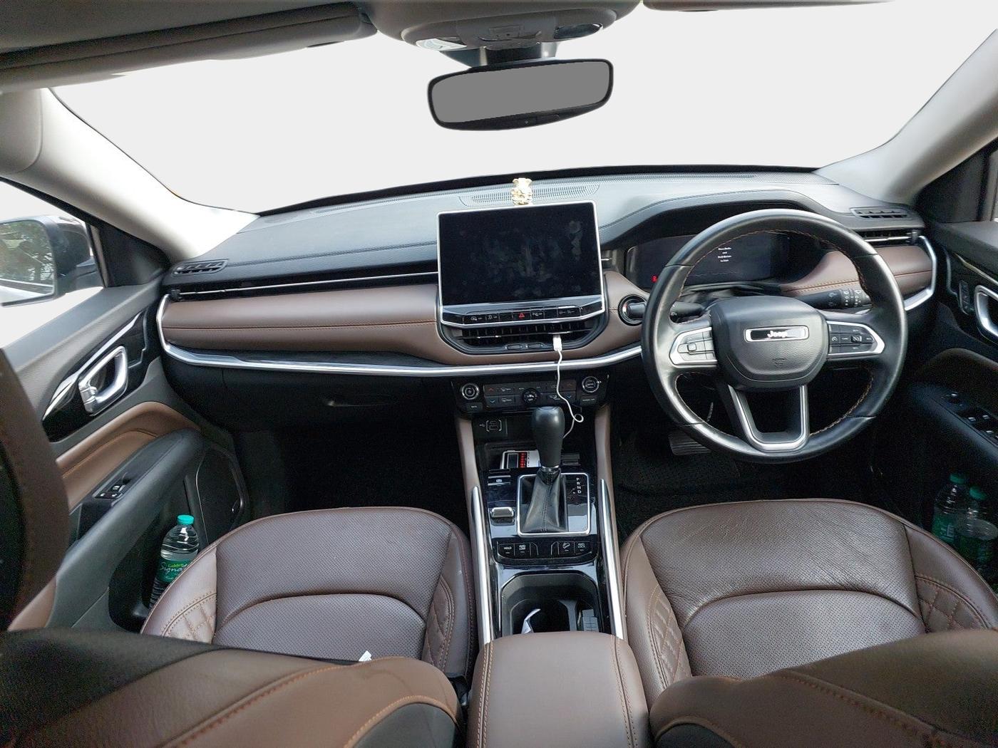 2023 Jeep MERIDIAN LIMITED (O) 4X4 AT, Diesel, Automatic, 26,559 km, interior