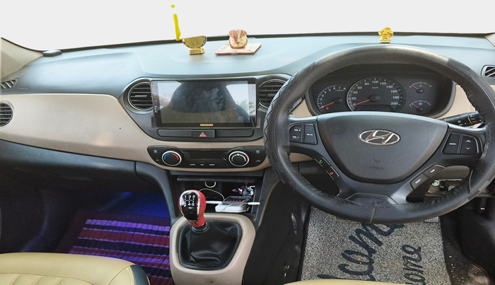 2014 Hyundai Xcent SX 1.2 (O), Petrol, Manual, 1,47,834 km, interior