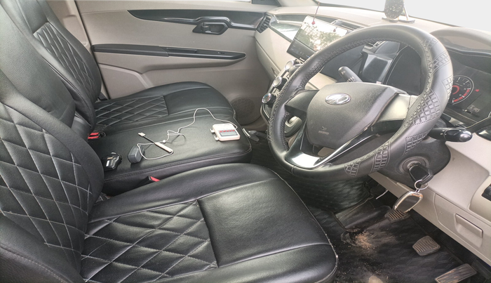 2016 Mahindra Kuv100 K4 6 STR, Petrol, Manual, 61,985 km, interior