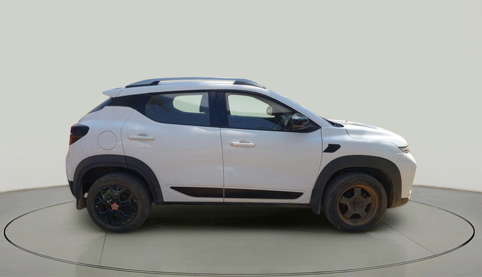 2022 Renault Kiger RXT MT, Petrol, Manual, 1,15,917 km, exterior