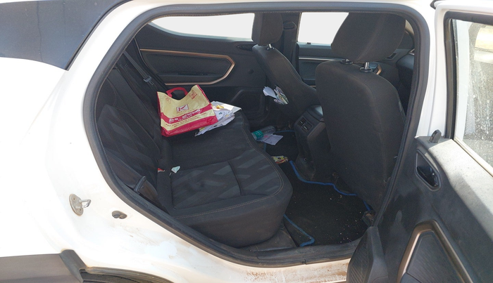 2022 Renault Kiger RXT MT, Petrol, Manual, 1,15,917 km, interior