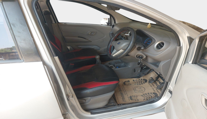 2016 Datsun Redi Go T (O), Petrol, Manual, 44,299 km, interior