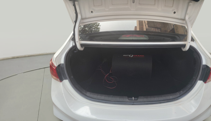 2018 Hyundai Verna 1.6 VTVT SX, Petrol, Manual, 43,170 km, exterior