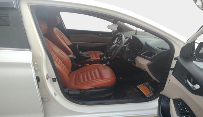 2018 Hyundai Verna 1.6 VTVT SX, Petrol, Manual, 43,170 km, interior
