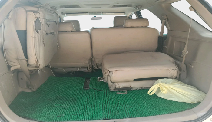 2013 Toyota Fortuner 3.0 4X2 MT, Diesel, Manual, 2,05,058 km, interior