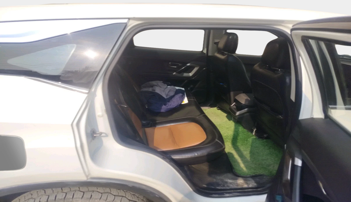 2022 Tata Harrier XT PLUS 2.0L KRYOTEC, Diesel, Manual, 1,12,327 km, interior