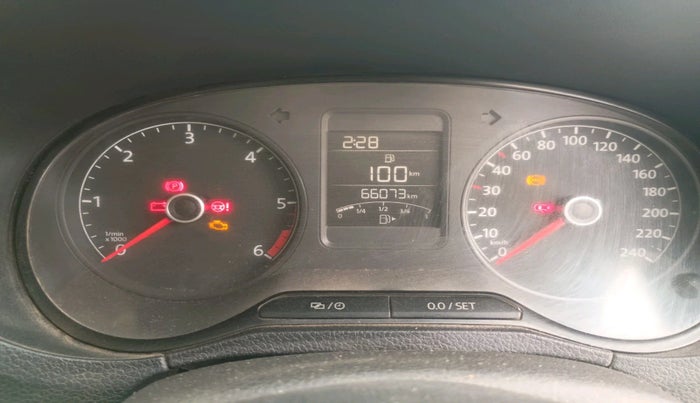 2014 Volkswagen Polo COMFORTLINE 1.5L, Diesel, Manual, 66,033 km, interior