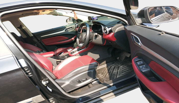 2022 MG ASTOR SAVVY 1.3 TURBO AT S RED, Petrol, Automatic, 14,748 km, interior