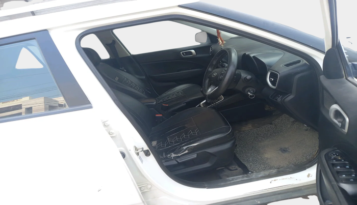 2019 Hyundai VENUE SX 1.4 CRDI, Diesel, Manual, 91,200 km, interior