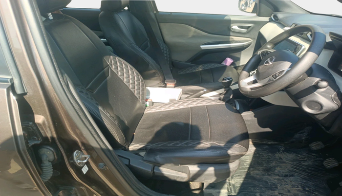 2024 Nissan MAGNITE XV TURBO, Petrol, Manual, 28,372 km, interior