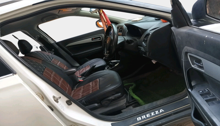 2020 Maruti Vitara Brezza ZXI, Petrol, Manual, 68,089 km, interior