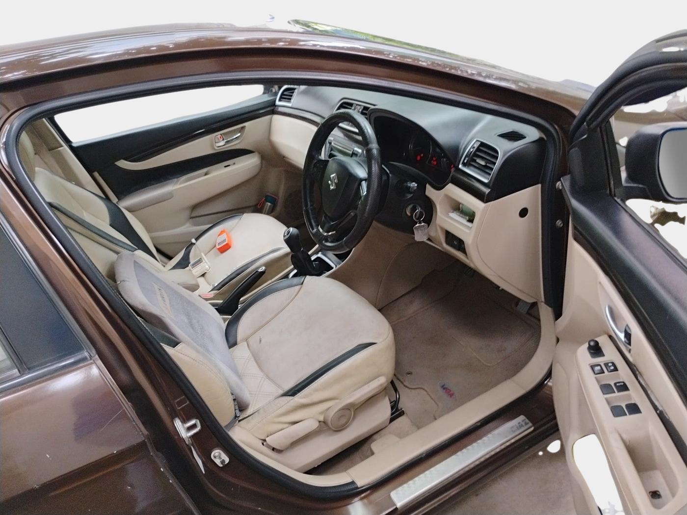 2015 Maruti Ciaz VDI +, Diesel, Manual, 1,74,125 km, interior