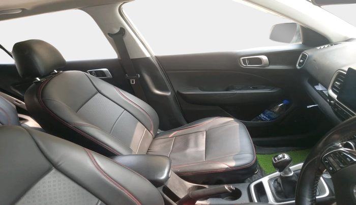 2020 Hyundai VENUE SX 1.5 CRDI, Diesel, Manual, 1,32,672 km, interior