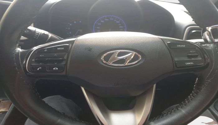 2020 Hyundai VENUE SX 1.5 CRDI, Diesel, Manual, 1,32,672 km, interior